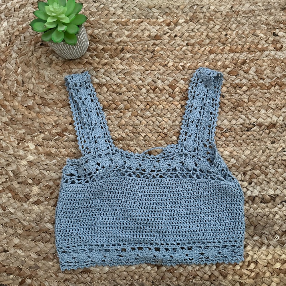 CROCHET CROP TANK - Picture 1 of 5